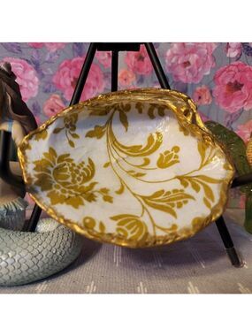 DECOUPAGE CLASSY CLAM SHELL 